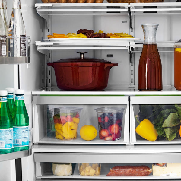 ZLINE 36 inch 22.5 cu. ft. French Door Refrigerator with Ice Maker in Black Stainless Steel 8