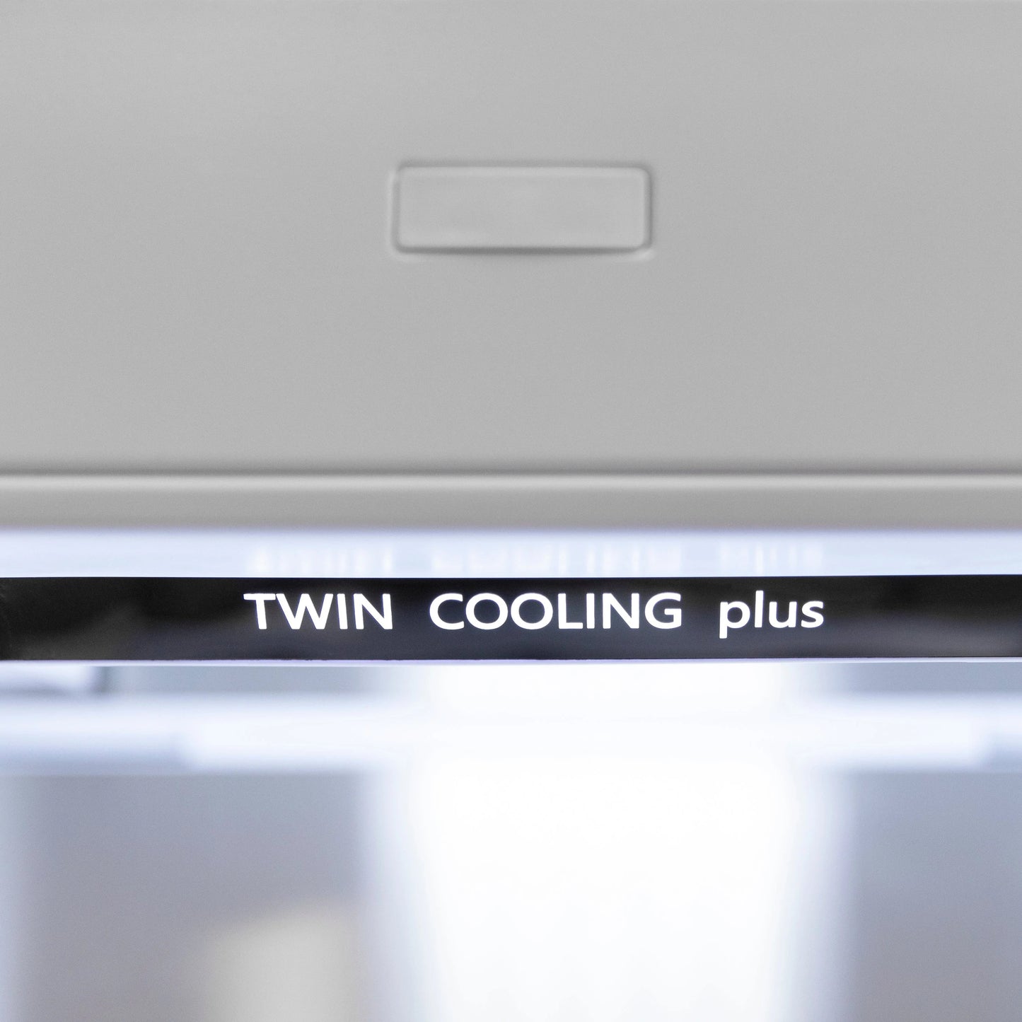 ZLINE Autograph 60 In. 32.2 cu. ft. Built-In 4-Door Refrigerator with Internal Water and Ice Dispenser in Stainless Steel and Matte Black Accents